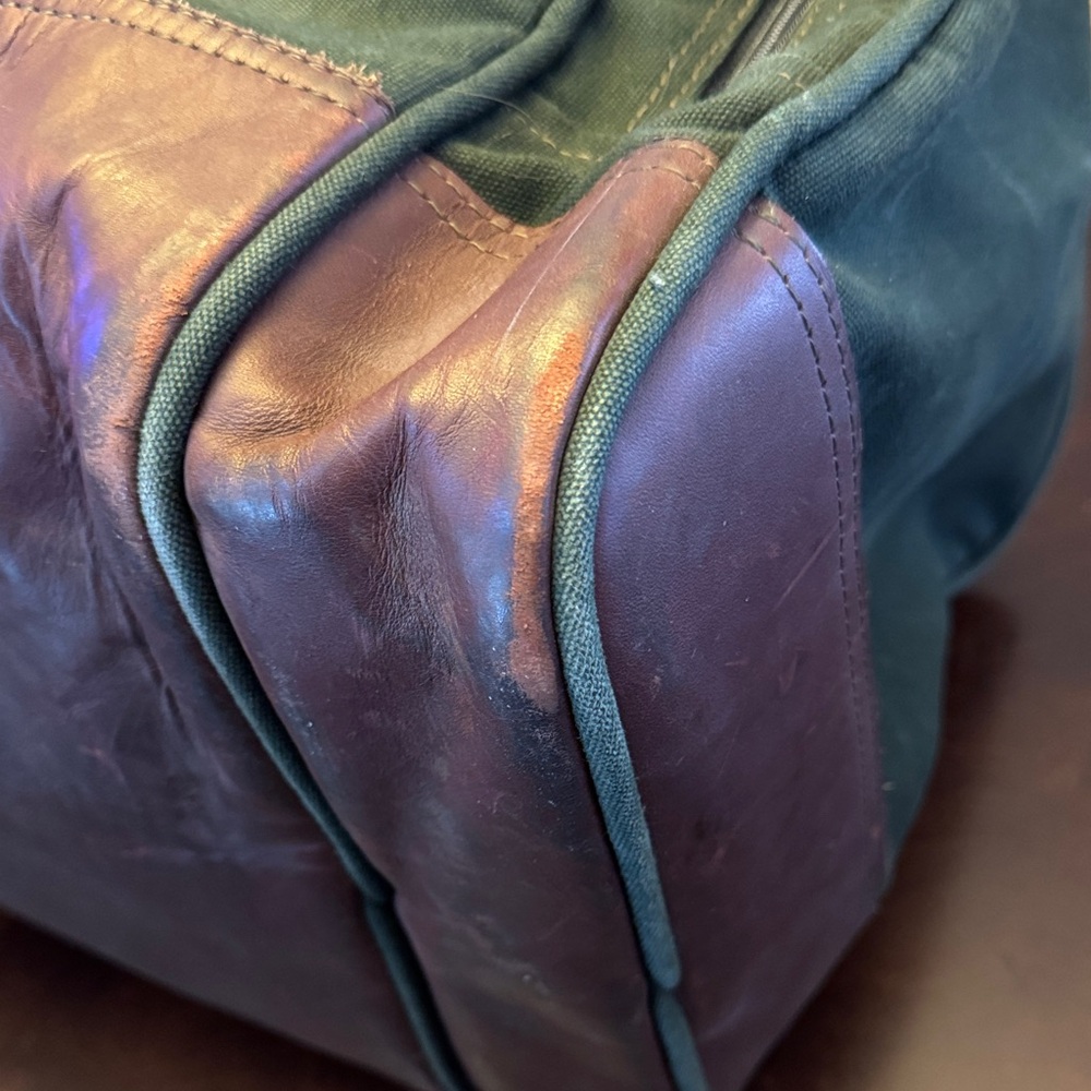 Vintage ORVIS BATTENKILL 25" Green Canvas Leather Duffle Bag - EUC - Picture 6 of 14